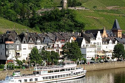 Von Zell einen Ausflug mit dem Schiff