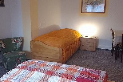 Drittes Bett im großen Schlafzimmer