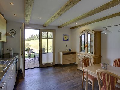Wohnküche mit Terrassenzugang